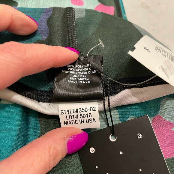 Terez leggings in shiny camo print. New with tags. Size Large - Picture 3 of 7